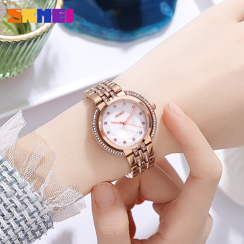 Bayan Bilezik Kuvars Saatler L - Luxury Watch & Jewellery incelemesi ve fiyatı